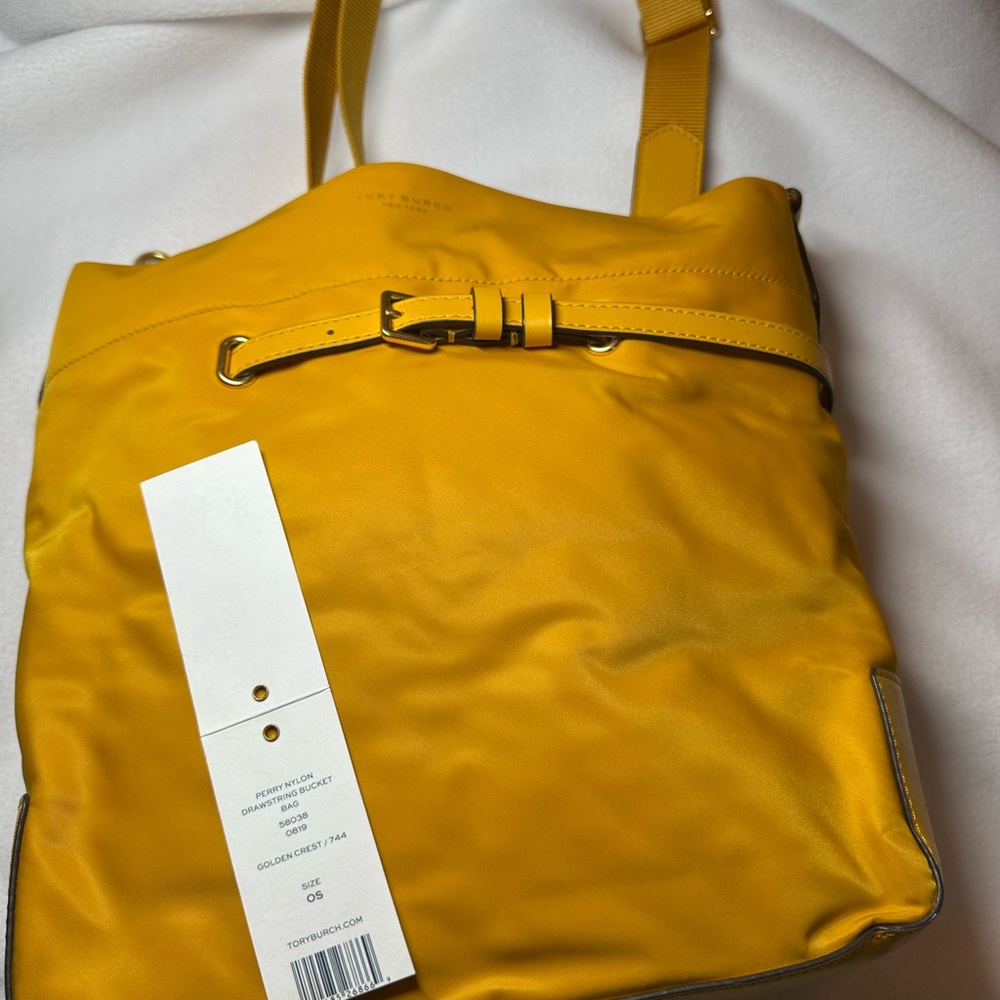 Beyond excellent Tory Burch Perry nylon drawstr bucket bag-golden crest
